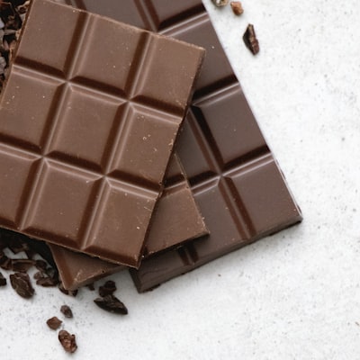 CIOCOLATĂ NEAGRĂ (cacao 60%) fără zahăr